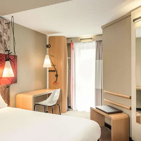 Ibis Gare Montparnasse 15ème Parigi