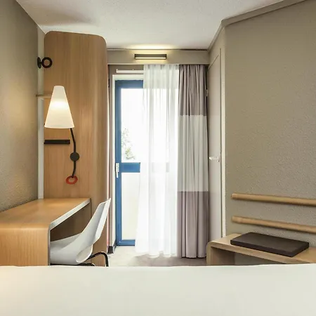Ibis Gare Montparnasse 15ème 3*