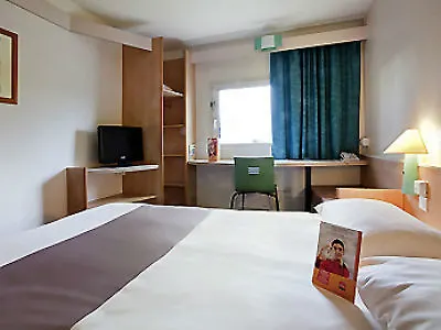 Ibis Gare Montparnasse 15ème Hotel