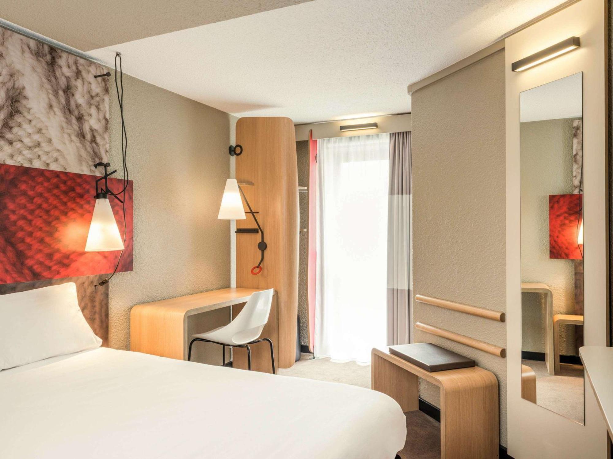 Ibis Gare Montparnasse 15ème Parigi