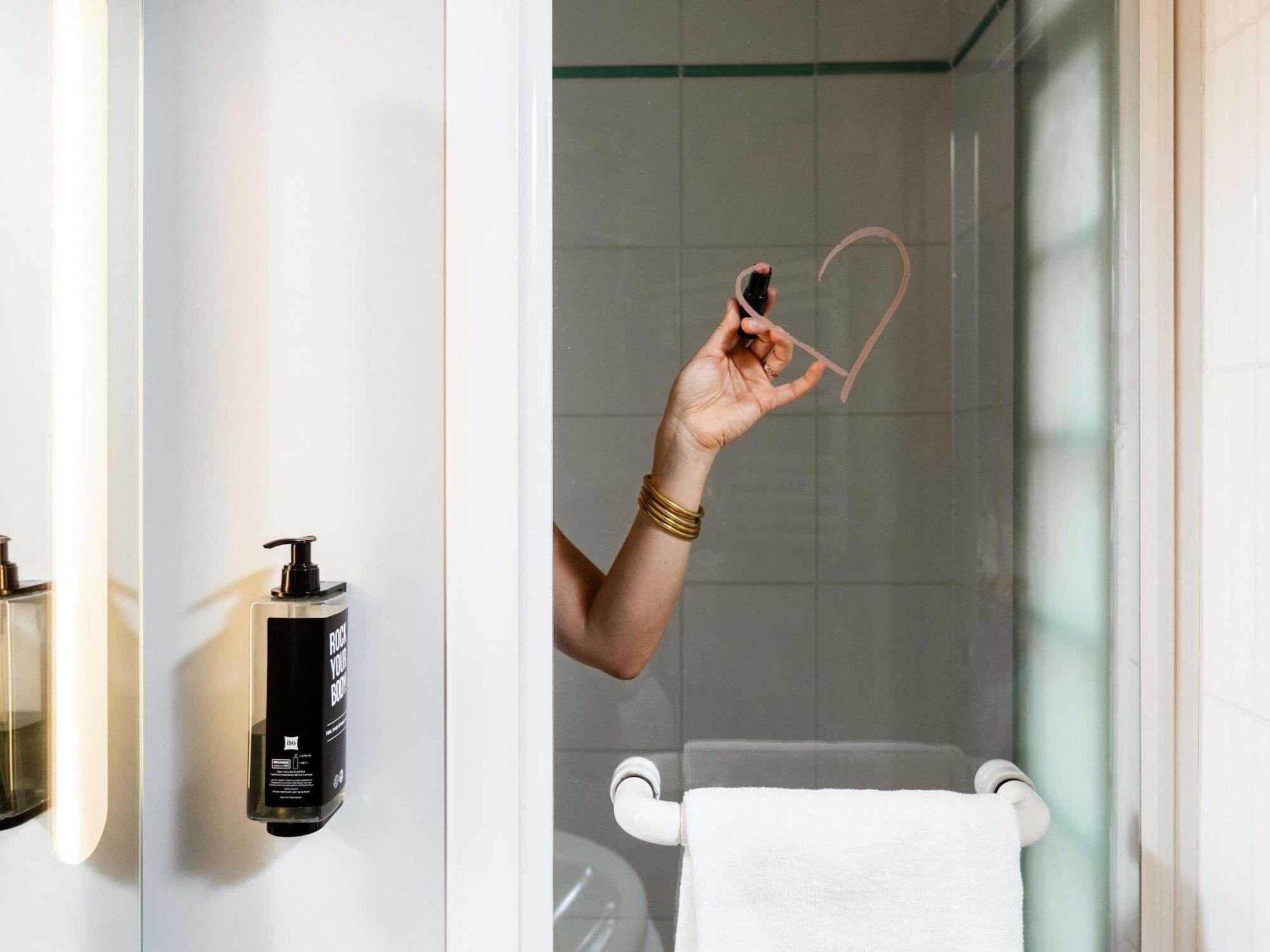 Ibis Gare Montparnasse 15ème 3* Parigi