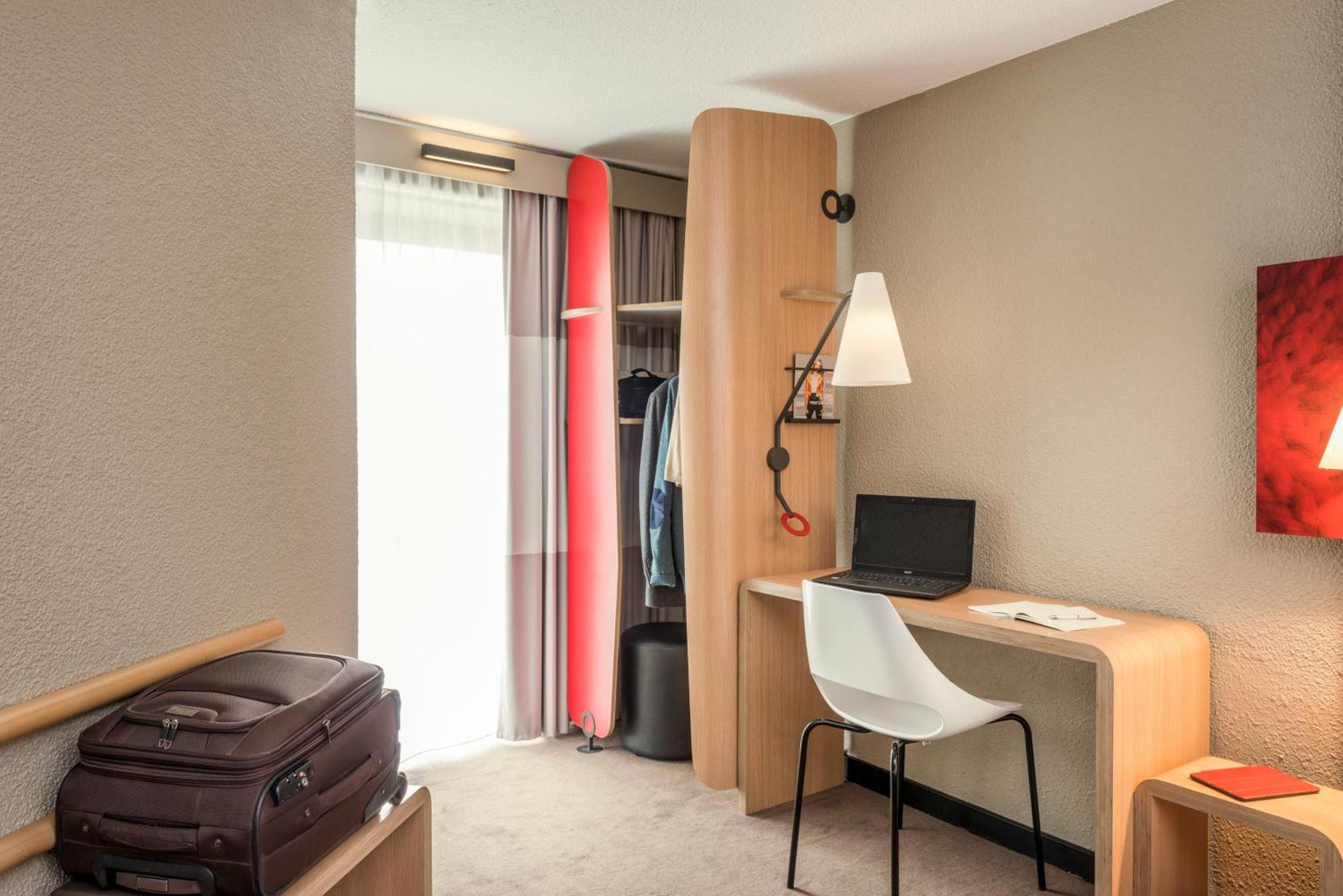 Ibis Gare Montparnasse 15ème Hotel 3*