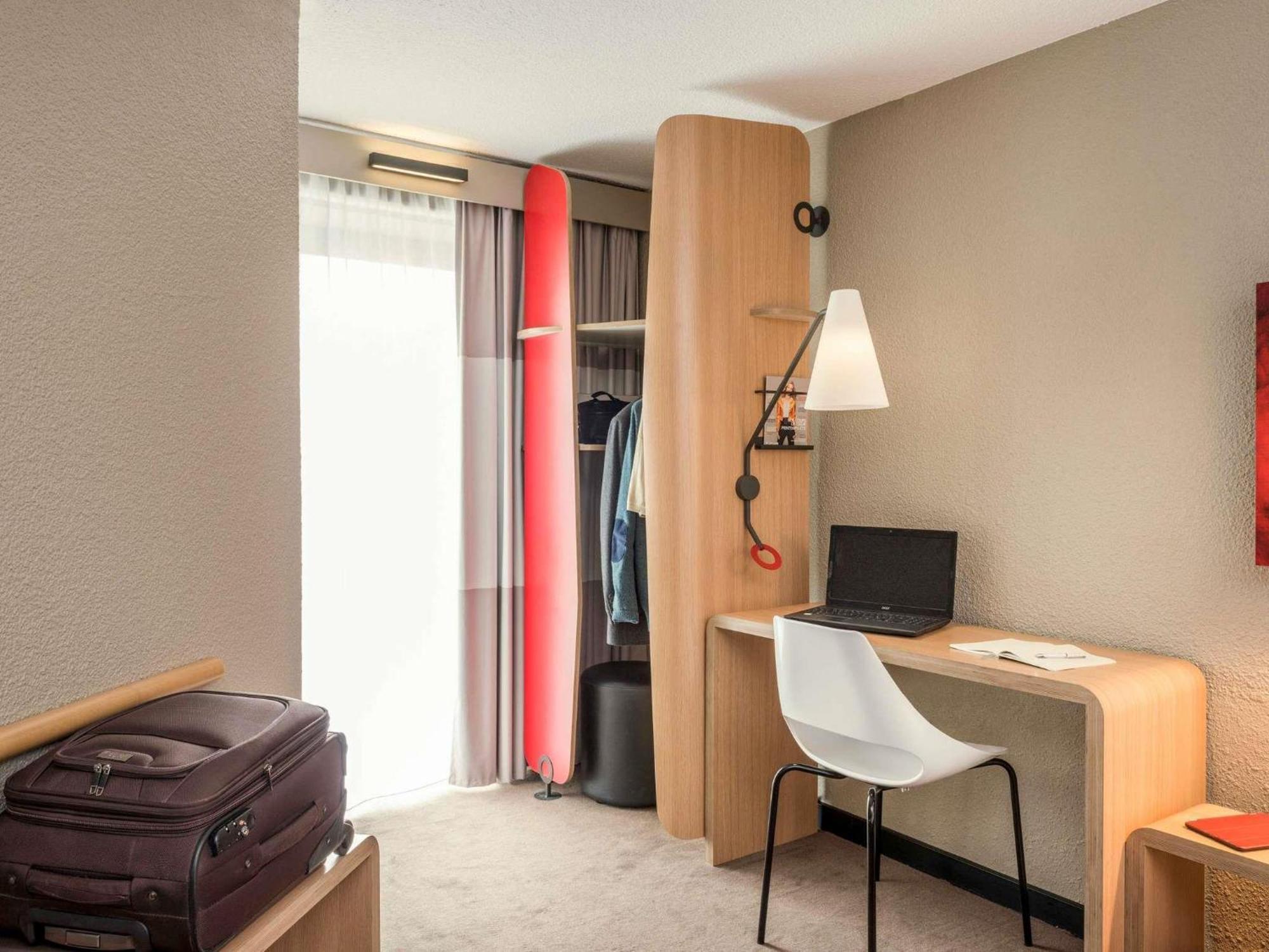 Hotel Ibis Gare Montparnasse 15ème Parigi