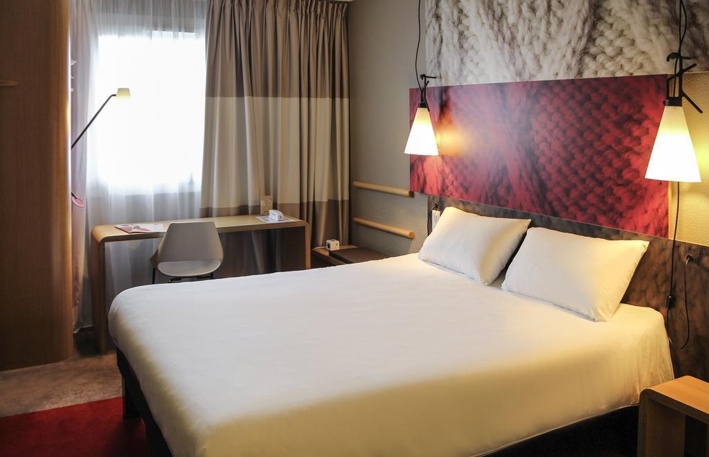 Hotel Ibis Gare Montparnasse 15ème 3*